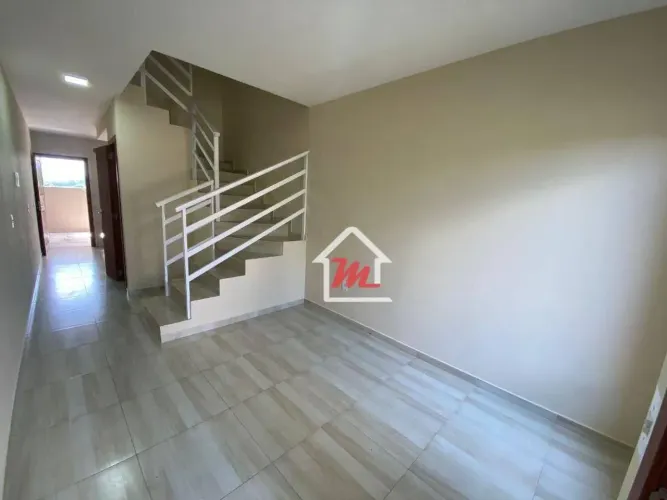Sobrado com 2 dormitórios para alugar, 68 m² por R$ 1.900,00/mês - Velha - Blumenau/SC