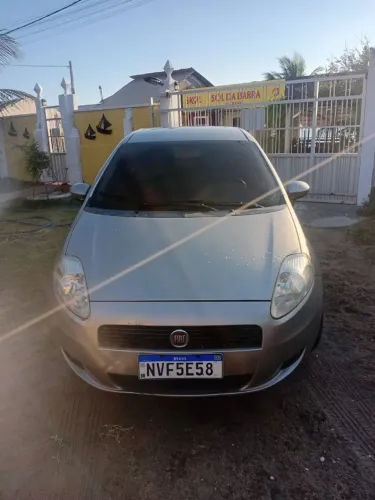 Fiat Punto Attractive 1.4 Fire Flex 8V 5P 2011