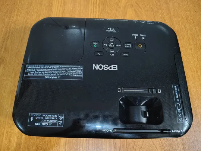 Projetor Epson power lite s12+ funcionando