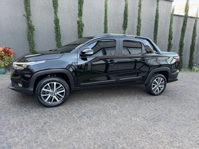 Fiat Strada Volcano 1.3 Flex 8V CD 2025