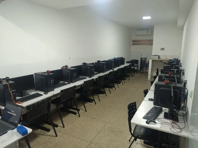 Escola de cursos profissionalizantes