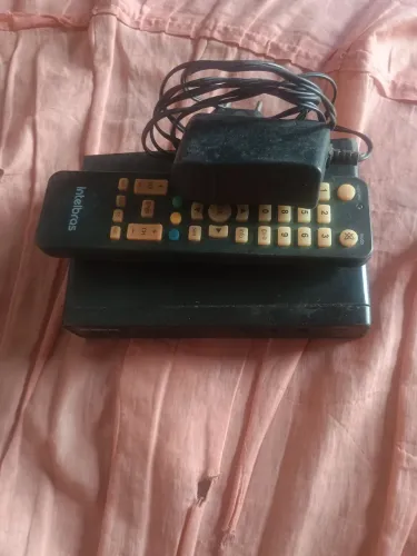 Vendo conversor com controle funcionando tudo 30$ reais pra sai hj<br>