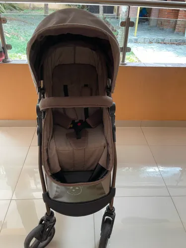 Carrinho de bebê 3 em 1 + bebê conforto com base marca galzerano olympus
