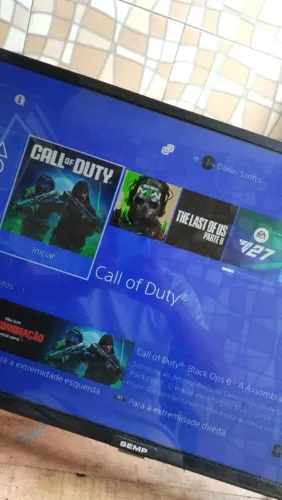 PS4 pro HD de 1 TB roda jogos em 4K vendo PS4 pro com televisão com tudo aceito s24 ultra