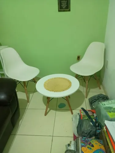 Recepção - Cadeiras e mesa centro 