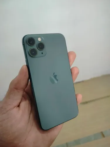 iPhone 11 pro com avaria