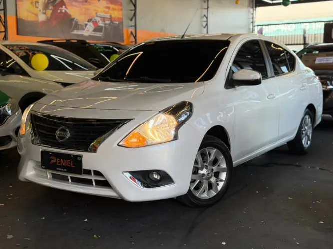 Nissan Versa SV 1.6 16V Flexstart 4P Aut. 2017