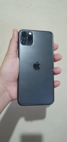 IPHONE 11 PRO MAX VENDO OU TROCO