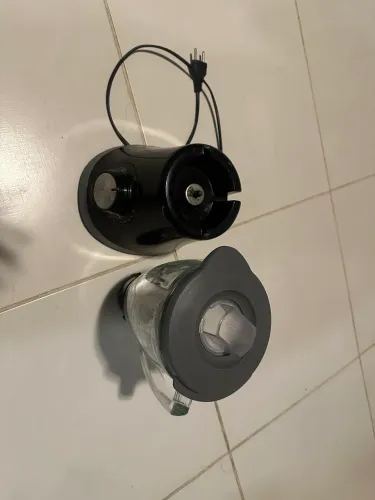 Liquidificador copo de vidro Oster 220v