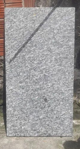 VENDO TAMPO DE MÁRMORE PARA MESA DE 6 CADEIRAS