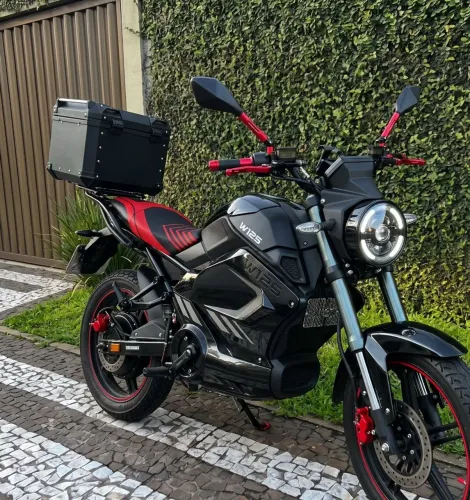 Moto W125 modelo 2026 pouco rodado
