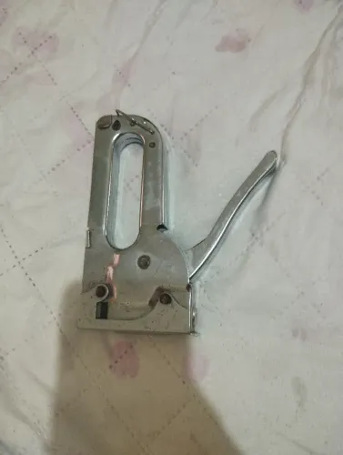 Grampeador tapeceiro 