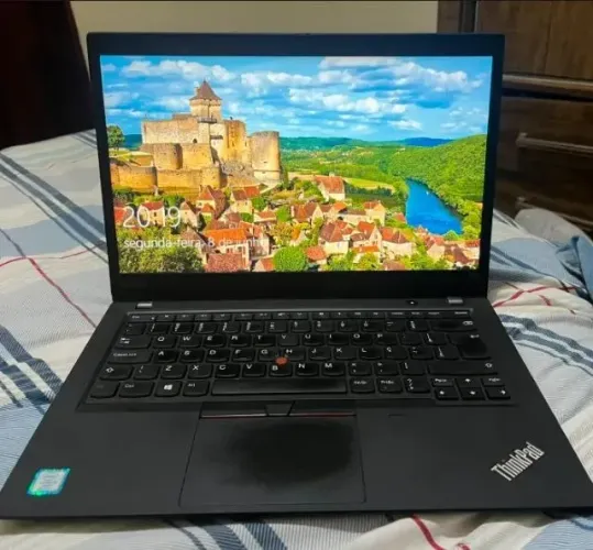 Lenovo Thinkpad T490 i5 8ª Geração 8GB SSD NVMe 256GB Full HD Windows 11 - Tela Touch