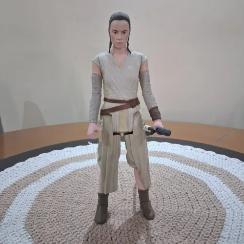 Boneco Star Wars Ray 27,5cm Hasbro (usado)
