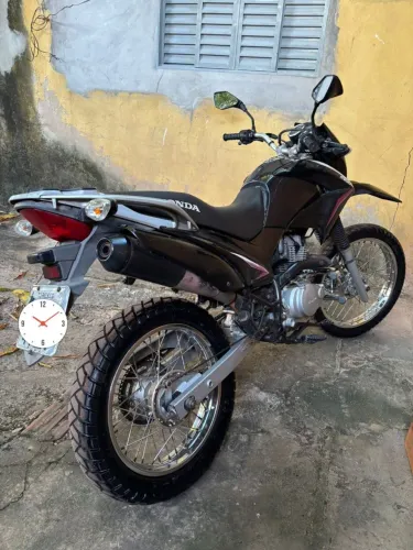 Vendo moto Bros super Extra conservada 