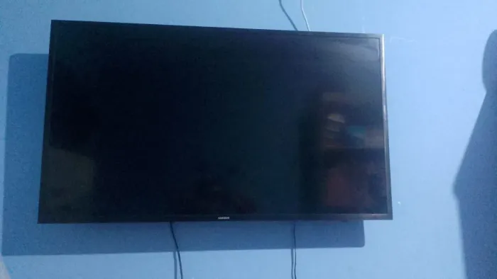 Tv 32 pol com wi-fi