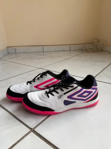 Chuteira UMBRO PRO 5 BUMP CLUB