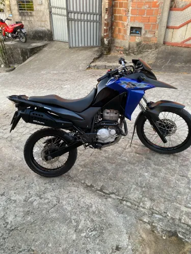 VENDO , XRE 300 2017