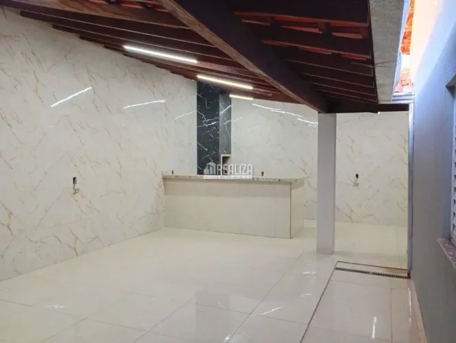 Casa à venda no Condomínio Vanice Andrade, no bairro Vila Arquelau em Uberaba
