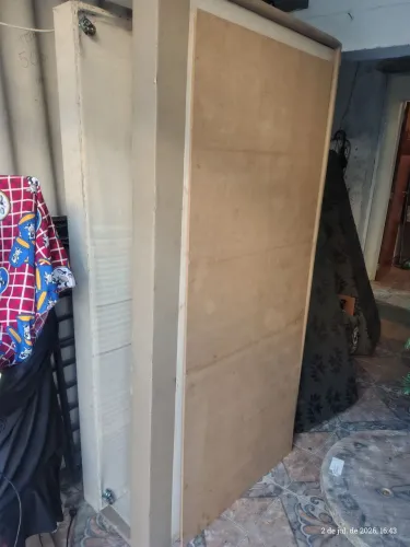 200,00 CAMA BOX SOLTEIRO FORRADA COM COURO COM BAÚ E GAVETA <br>PLANALTO BH. *