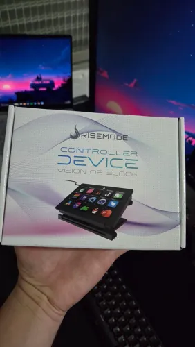 Mesa Controladora de Stream Rise Mode Vision 02 Alumínio Preto, 15 Teclas LCD
