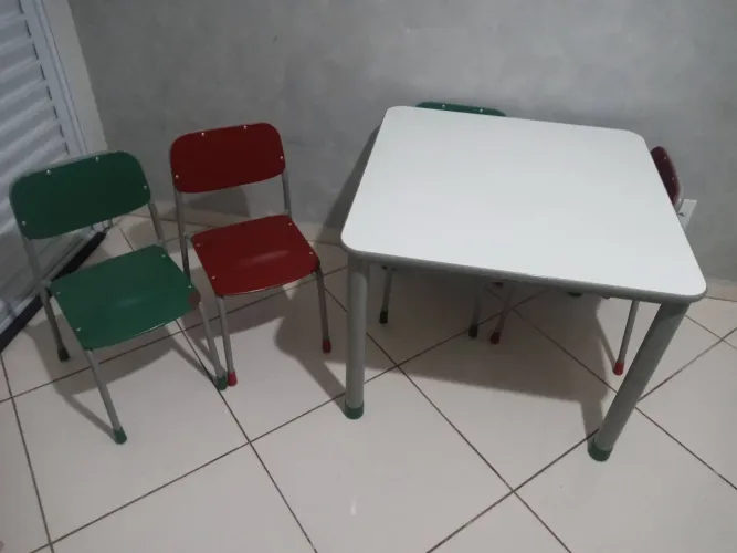 Mesa infantil