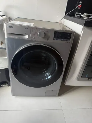 Lava e Seca LG ThinQ 12kg/7kg ? Wi-Fi ? Estado Excelente ? R$ 4.000