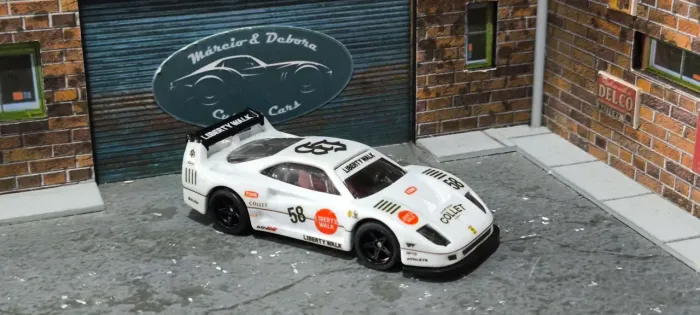 Hot Wheels Ferrari F40 - Custom LBWK