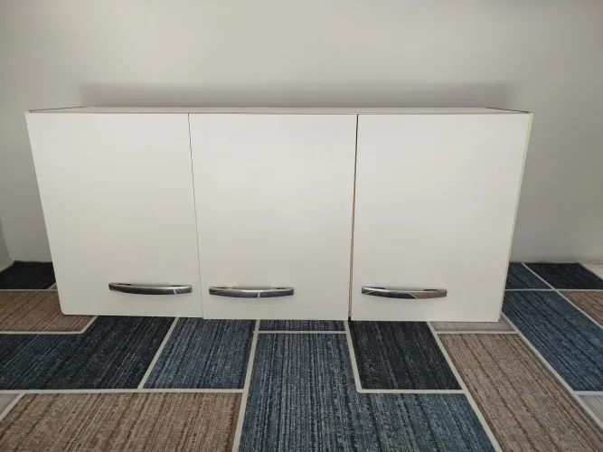 Vendo armário de parede.