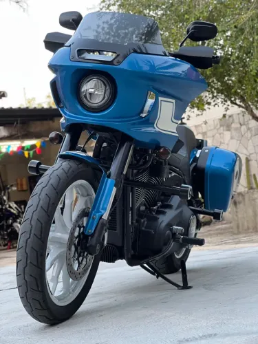 HARLEY-DAVIDSON LOW RIDER ST