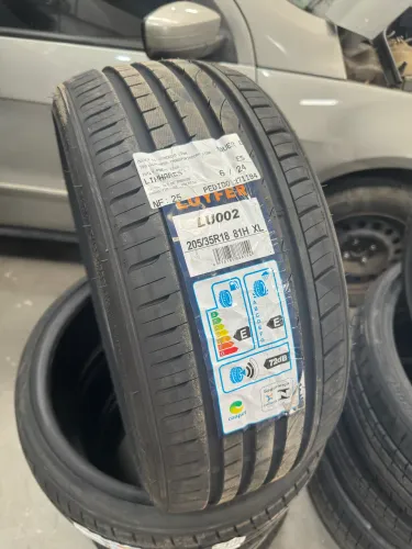 Pneu Loyfer 205 35R18