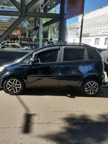 Fiat Idea Essence 1.6 Flex 16V 5P 2011