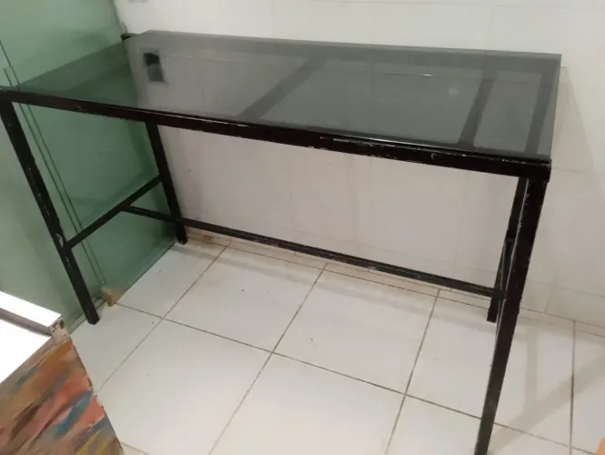 Mesa vidro fumê