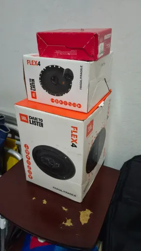 Kit JBL automotivo 