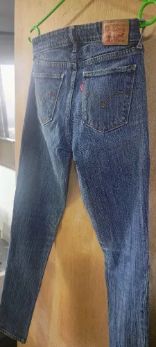 Calça Levi's 711 Skkiny Tam 36 