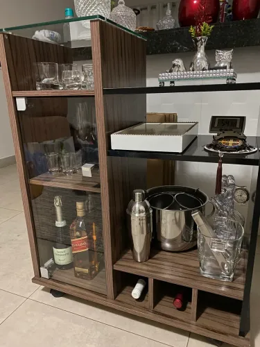 Adega aparador para bebidas 