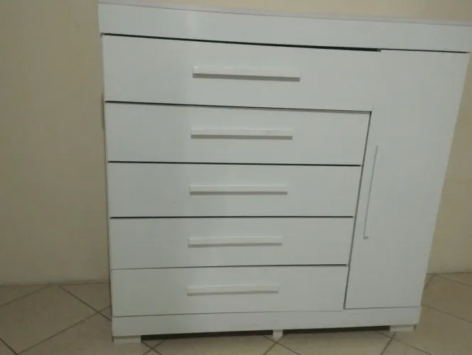 Cômoda 6 gavetas