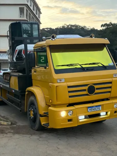 Vendo wolks 12170 reduzido na prancha motor cumis caminhão alinhado e trabalhando