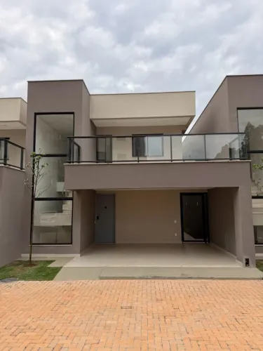 Casa Duplex 4 quartos todos com suite em condominio fechado 