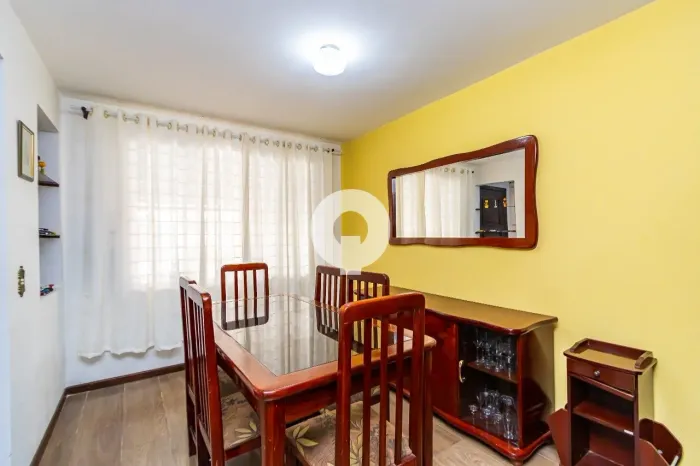 SOBRADO COM 3 QUARTOS E 2 VAGAS EM PINHAIS