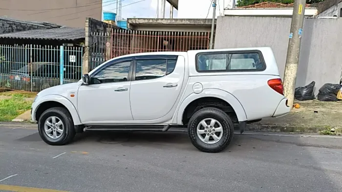 Mitsubishi L200 Triton HPE 3.2 CD TB Int.diesel AUT 2012