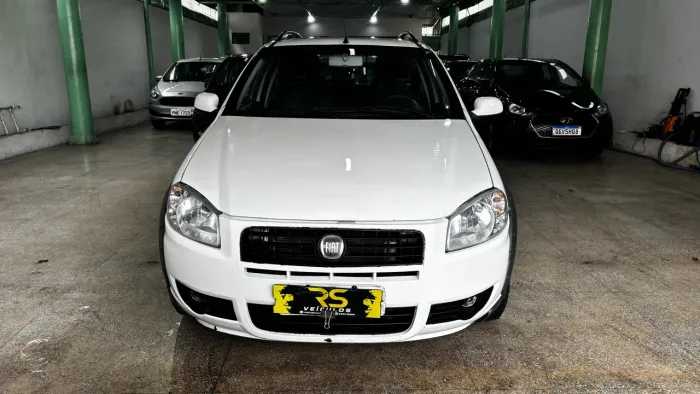 Fiat Strada Working 1.4 MPI Fire Flex 8V CD 2013