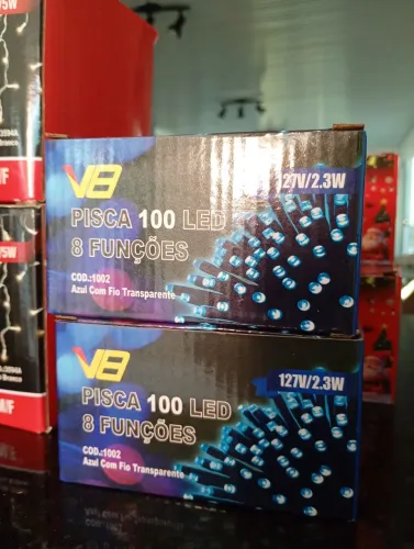 2 caixas de pisca pisca 10m cores: branco amarelo azul e verde só 19,00