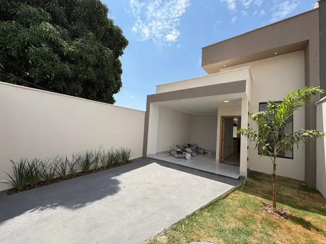 LINDA CASA MODERNA E ACOCHEGANTE NO PAPILLON PARK EM APARECIDA DE GOIÂNIA