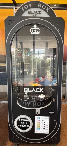 MÁQUINA DE PEGAR BICHINHOS TOY BOX BLACK - R$ 6.500,00