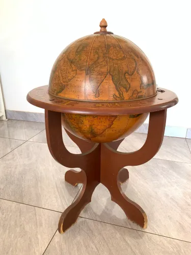 Vintage Globo Bar 
