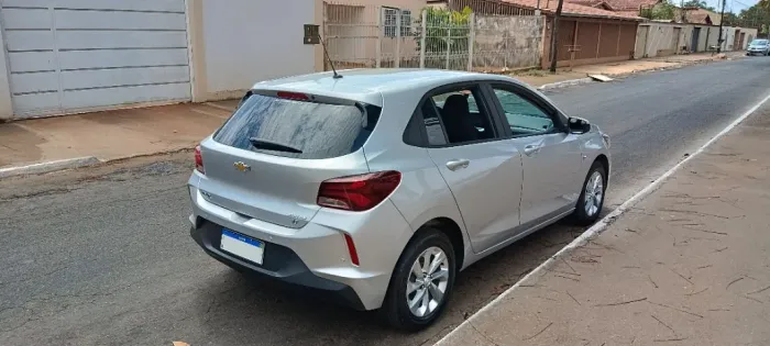 Chevrolet Onix Hatch LT 1.0 12V Flex Mec. 4P 2023