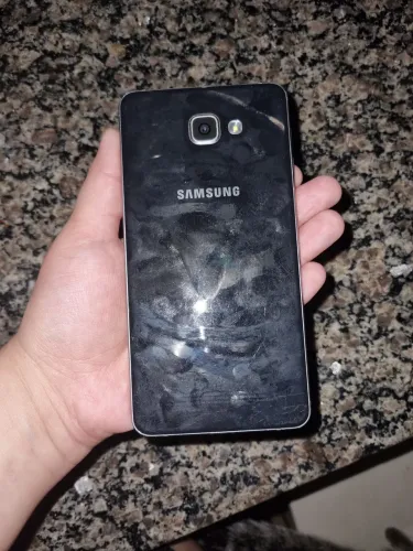 Samsung Galaxy A9 Pro 2016 - tela queimada - R$ 150 - BH / Retirada só