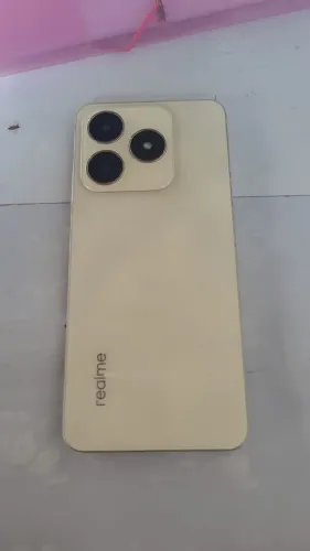 Realme c63