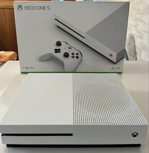 Xbox One S 1TB